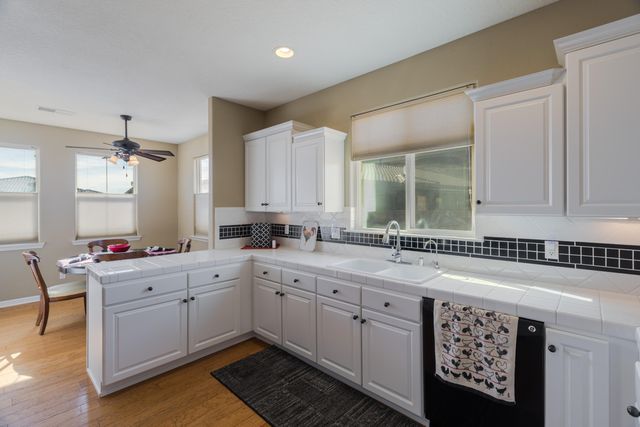 721 Promenade Trail SW, Los Lunas, NM 87031