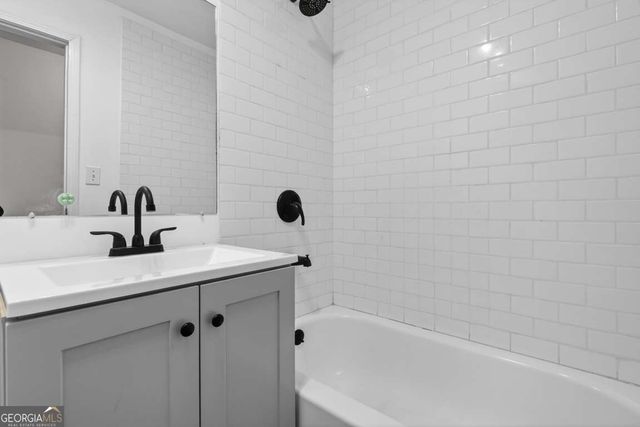 207 Buena Vista Street, Winder, GA 30680