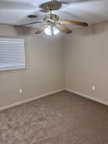 2607 E Academy Avenue, Jennings, LA 70546