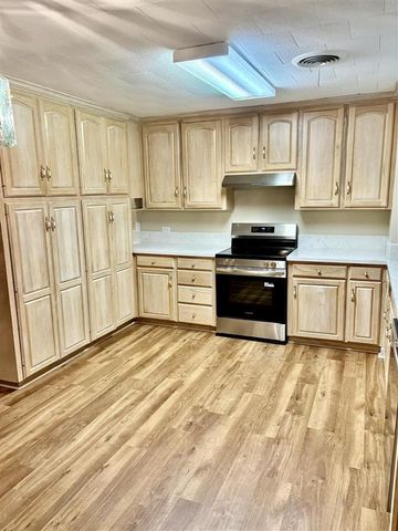 2607 E Academy Avenue, Jennings, LA 70546