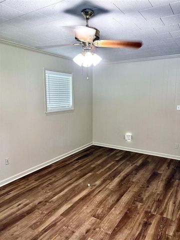 2607 E Academy Avenue, Jennings, LA 70546