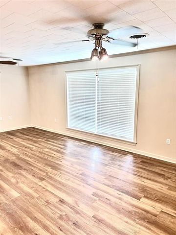 2607 E Academy Avenue, Jennings, LA 70546