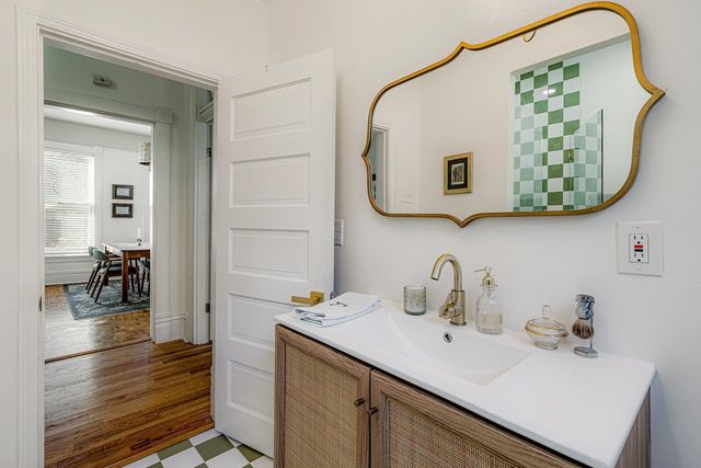 1943 CARR AVE, Memphis, TN 38104