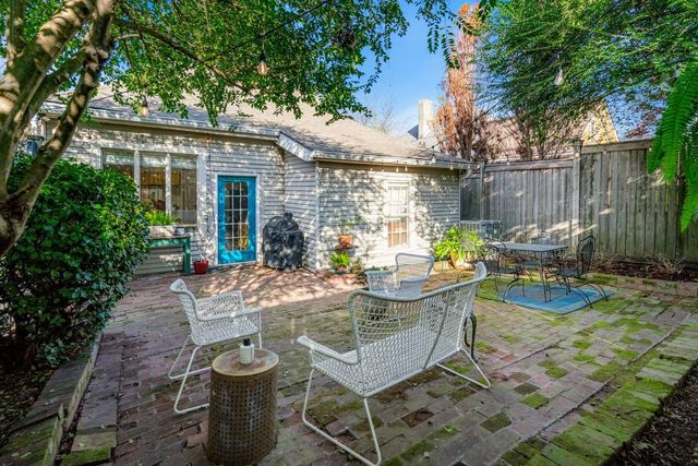 1943 CARR AVE, Memphis, TN 38104