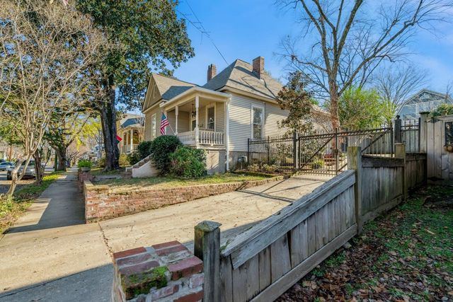 1943 CARR AVE, Memphis, TN 38104