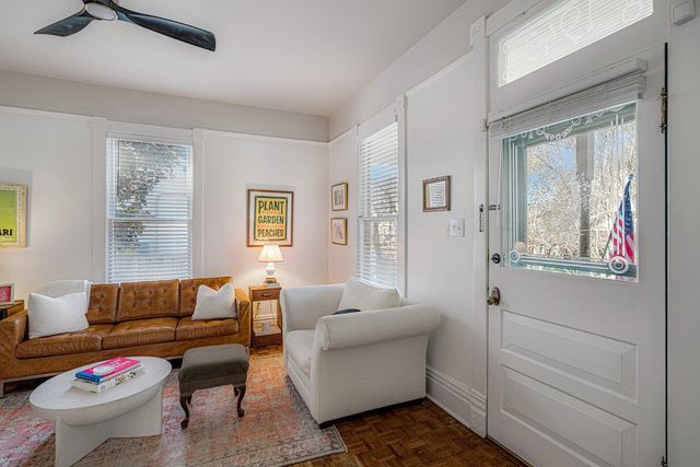 1943 CARR AVE, Memphis, TN 38104