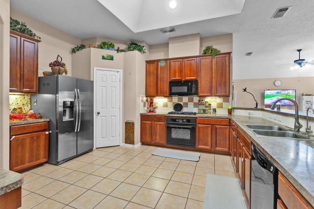 30015 Marion Meadow Lane, Spring, TX 77386