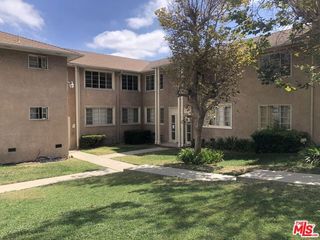 4072 Hillcrest Drive D, Los Angeles, CA 90008