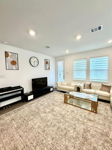 7558 Magnolia Orchid Lane, Cypress, TX 77433