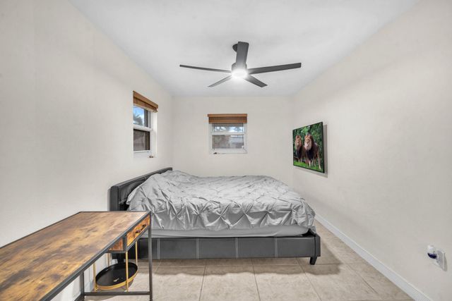 4521 SW 34th Dr, Fort Lauderdale, FL 33312