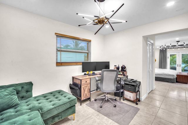 4521 SW 34th Dr, Fort Lauderdale, FL 33312