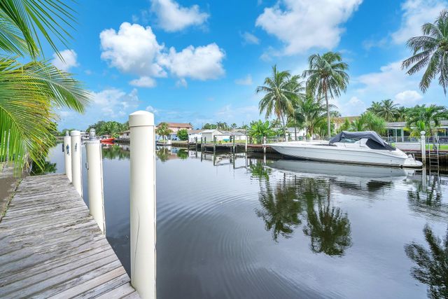 4521 SW 34th Dr, Fort Lauderdale, FL 33312