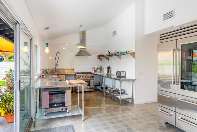 2175 S Pebble Beach Drive, Palm Springs, CA 92264