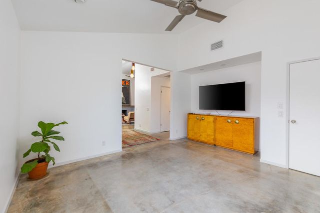 2175 S Pebble Beach Drive, Palm Springs, CA 92264