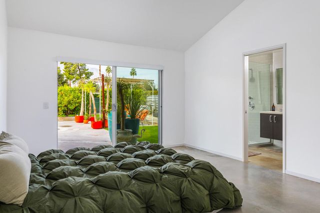 2175 S Pebble Beach Drive, Palm Springs, CA 92264