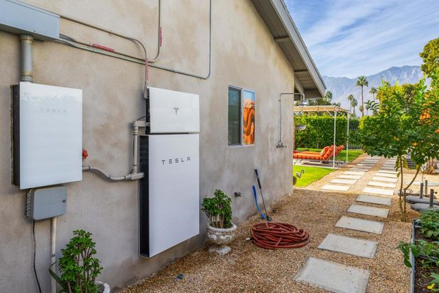 2175 S Pebble Beach Drive, Palm Springs, CA 92264