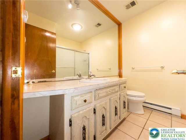 540 Hilldale Drive, Moore Twp, PA 18014