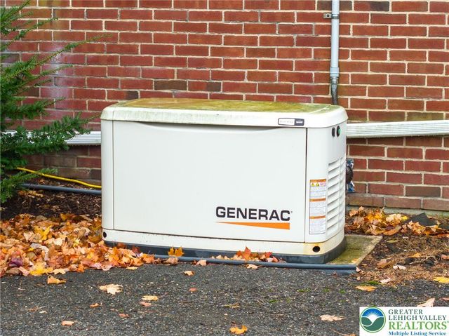 540 Hilldale Drive, Moore Twp, PA 18014