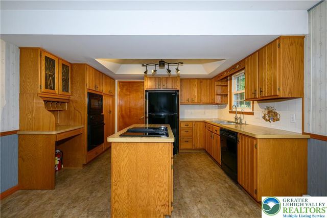 540 Hilldale Drive, Moore Twp, PA 18014