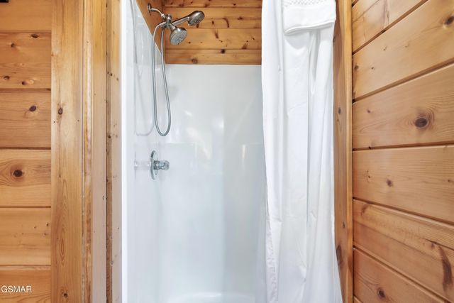 2636 Cloud View Drive, Sevierville, TN 37862