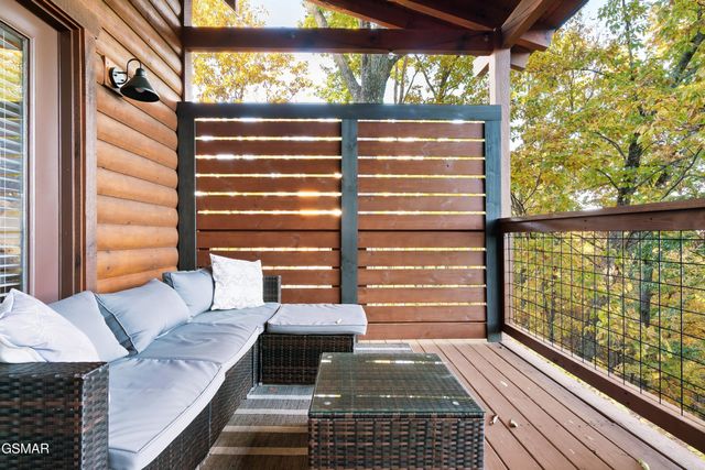 2636 Cloud View Drive, Sevierville, TN 37862