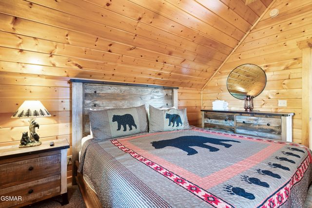 2636 Cloud View Drive, Sevierville, TN 37862