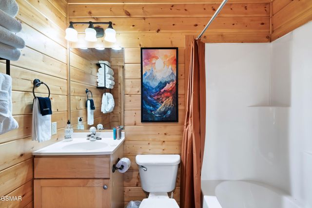 2636 Cloud View Drive, Sevierville, TN 37862