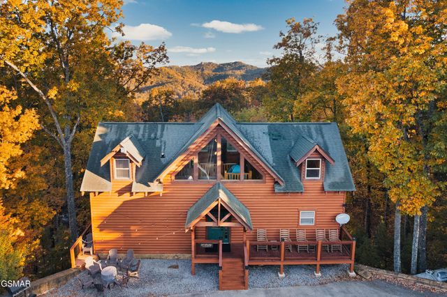 2636 Cloud View Drive, Sevierville, TN 37862