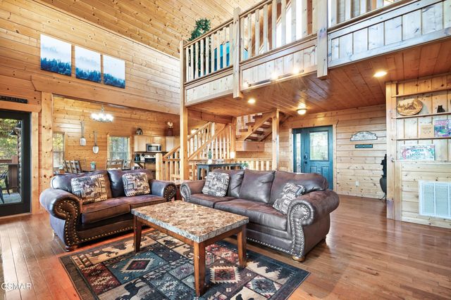 2636 Cloud View Drive, Sevierville, TN 37862