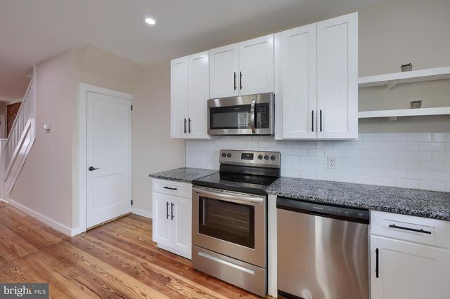 737 E MARION ST, Lancaster, PA 17602