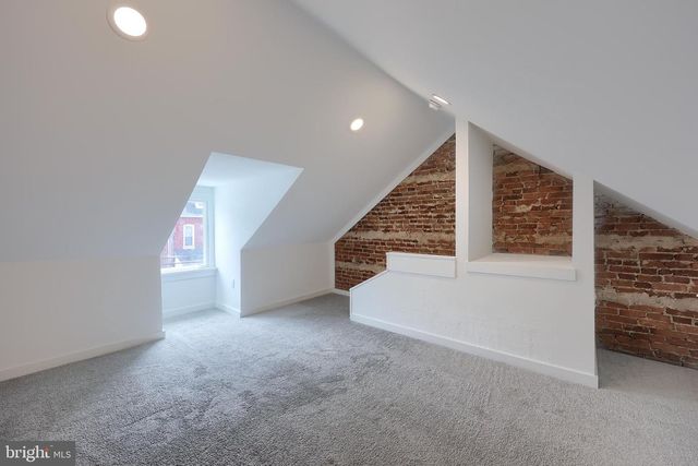 737 E MARION ST, Lancaster, PA 17602