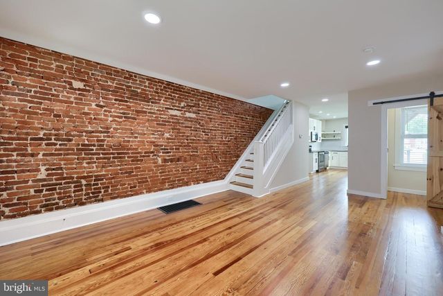 737 E MARION ST, Lancaster, PA 17602