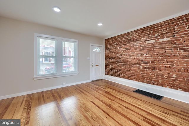 737 E MARION ST, Lancaster, PA 17602