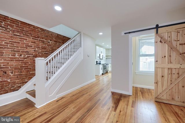 737 E MARION ST, Lancaster, PA 17602