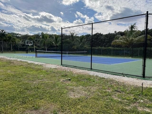 14875 SW 212th St, Miami, FL 33187