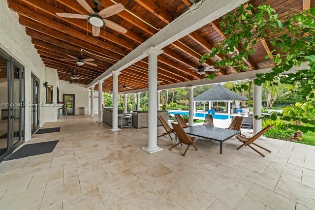 14875 SW 212th St, Miami, FL 33187