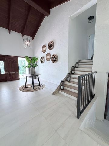 14875 SW 212th St, Miami, FL 33187