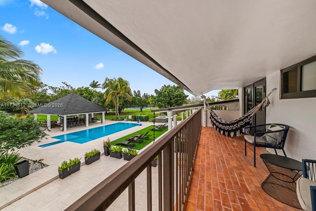 14875 SW 212th St, Miami, FL 33187