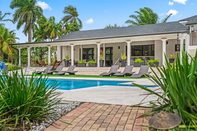 14875 SW 212th St, Miami, FL 33187
