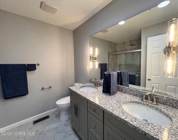 987 Greenbrier Road, 104, Upper Sandusky, OH 43351