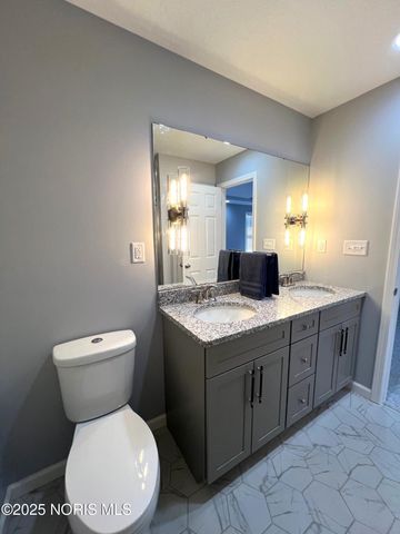 987 Greenbrier Road, 104, Upper Sandusky, OH 43351