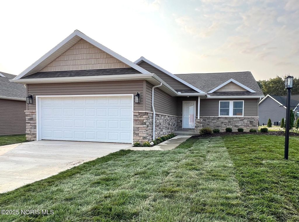 987 Greenbrier Road, 104, Upper Sandusky, OH 43351