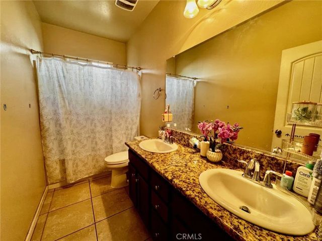 5702 Morning Breeze, Bakersfield, CA 93314
