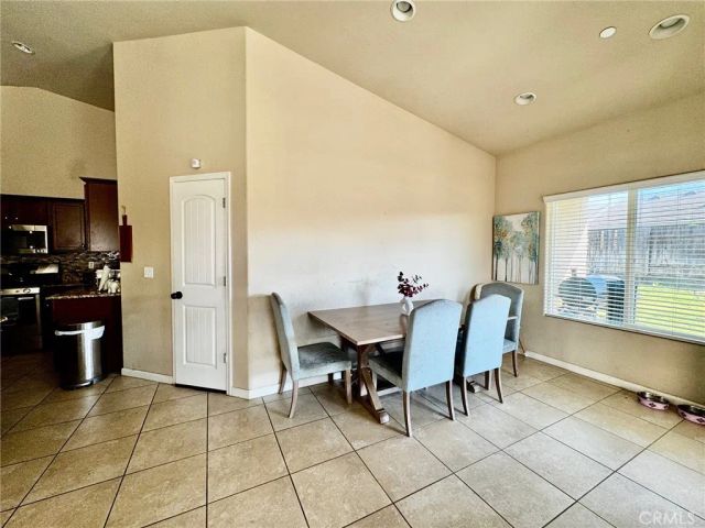 5702 Morning Breeze, Bakersfield, CA 93314