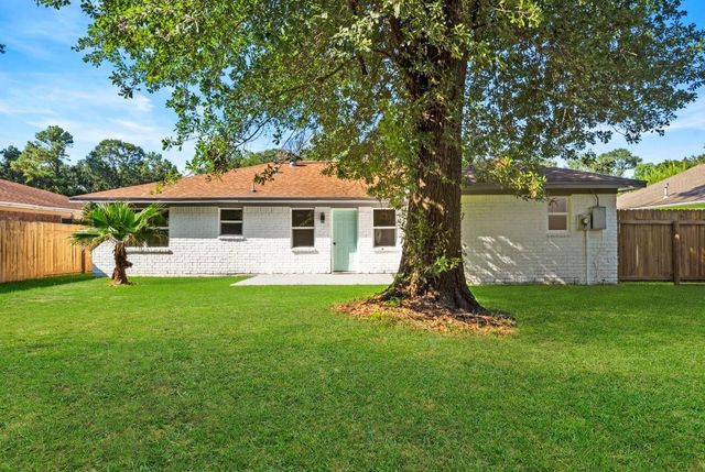 9930 Valley Lake Drive, Houston, TX 77078