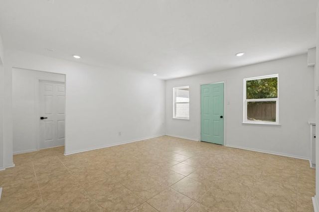 9930 Valley Lake Drive, Houston, TX 77078