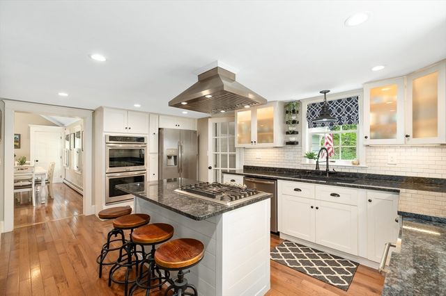 28 Ipswich Road, Topsfield, MA 01983
