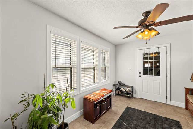 16788 Dwyer Road, Basehor, KS 66007