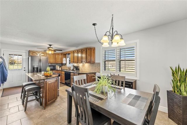 16788 Dwyer Road, Basehor, KS 66007