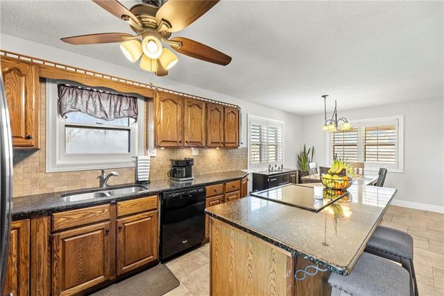 16788 Dwyer Road, Basehor, KS 66007